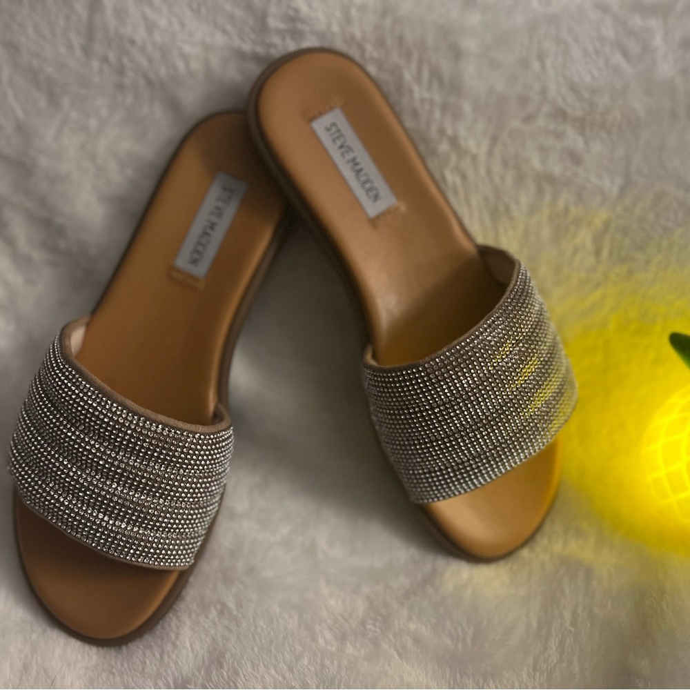 STEVE MADDEN SANDALS-Sold